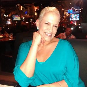 Meet your Posher, Monique